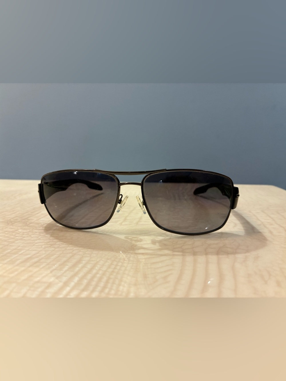 Prada Black Sunglasses with Red Stripe made in Italy - Picture 8 of 11